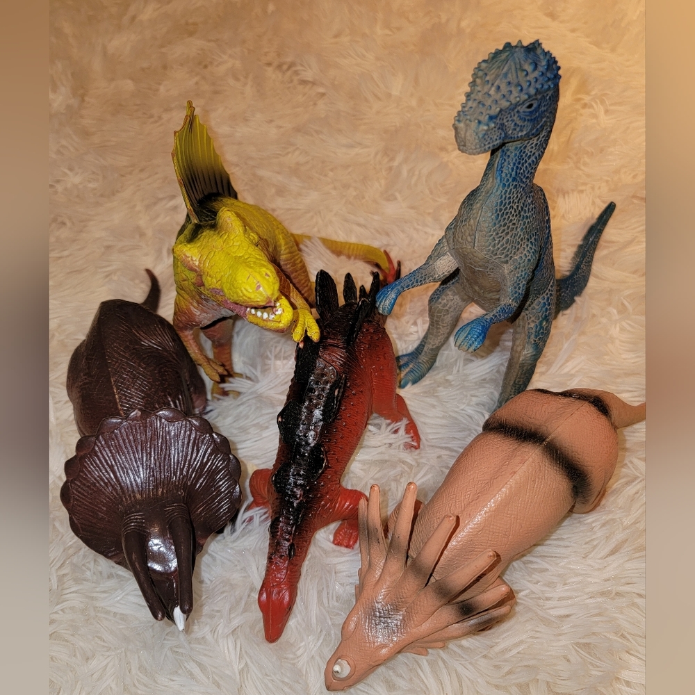 Dinosaurs - Lot of 5 Jaru Brand Dinosaurs - GUC